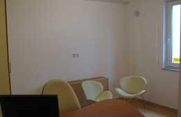 Spatiu 56 mp utili in finisat modern, mobilat, zona 21 Decembrie 1989