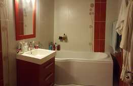 De vanzare apartament 2 camere, 63 mp, boxa la subsol, zona Lidl