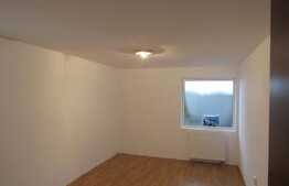 De vanzare apartament 2 camere, 50 mp, decomandat, zona Oncos