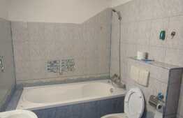 De vanzare apartament 2 camere, 50 mp, decomandat, zona Oncos