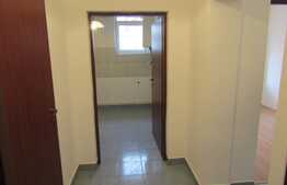De vanzare apartament 2 camere, 50 mp, decomandat, zona Oncos