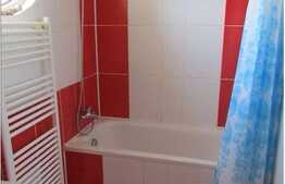 Apartament cu 3 camere, 60 mp, parcare, zona Complexului Nora