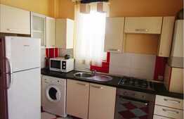 Apartament cu 3 camere, 60 mp, parcare, zona Complexului Nora