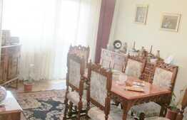 Apartament 4 camere, decomandat, etaj intermediar, zona Cipariu