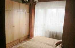 Apartament 4 camere, decomandat, etaj intermediar, zona Cipariu