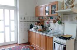 Vanzare apartament 2 camere, 65 mp, boxa subsol, zona strazii 21 Decembrie 1989