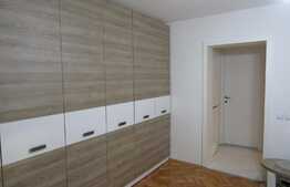 Apartament 3 camere, 75 mp, garaj, boxa subsol, zona Piata Flora