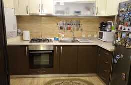 Apartament 2 camere, 54 mp, etaj intermediar, zona strazii Paris