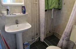 Apartament 4 camere, 62 mp, parcare, zona Casa Piratilor