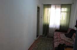 Apartament 4 camere, 62 mp, parcare, zona Casa Piratilor