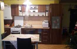 Vanzare apartament 2 camere, 50 mp! Mobilat si utilat! Zona strazii Eroilor!