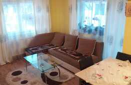 Vanzare apartament 2 camere, 50 mp! Mobilat si utilat! Zona strazii Eroilor!