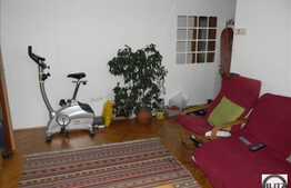 De vanzare apartament cu 3 camere, complet moilat, 63 mp, zona strazii Hateg