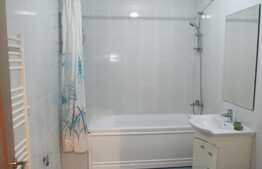 Vanzare apartament 2 camere, 61 mp! Parcare cu CF! Zona strazii Stejarului!