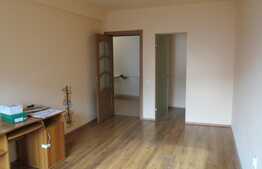 Vanzare apartament 2 camere, 61 mp! Parcare cu CF! Zona strazii Stejarului!