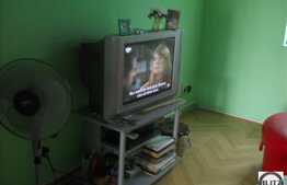 Vanzare apartament cu 4 camere, decomandat, bloc izolat termic, cu garaj