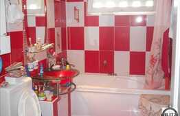 Vanzare apartament cu 4 camere, decomandat, bloc izolat termic, cu garaj