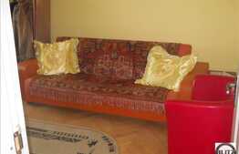 Vanzare apartament cu 4 camere, decomandat, bloc izolat termic, cu garaj