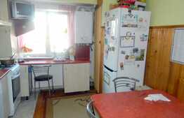 Apartament 2 camere, 65 mp, decomandat, parcare, zona Calvaria