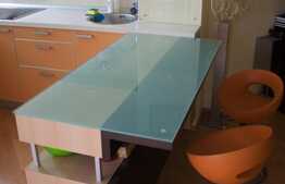 2 camere, 58 mp, prima inchiriere, A.C,parcare, boxa, zona strazii Gheorghe Dima