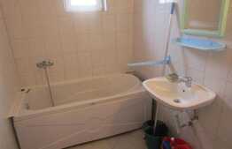 De vanzare apartament cu 2 camere, 54 mp! Parcare! Zona strazii Eroilor!