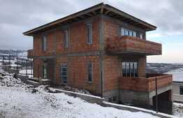 EXCLUSIVITATE! Casa individuala la rosu, 231 mp utili, PRET OPORTUN!