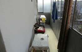 Apartament 2 camere, 52 mp, decomandat, boxa la subsol, zona Hotel Golden Tulip