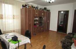 Vanzare 3 camere, 54 mp! Mobilat si utilat! Parcare! Zona Terra!