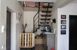 Apartament pe 2 nivele, 3 camere, 74 mp, decomandat, zona strazii Edgar Quinet