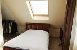 Apartament pe 2 nivele, 3 camere, 74 mp, decomandat, zona strazii Edgar Quinet