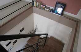 Apartament pe 2 nivele, 3 camere, 74 mp, decomandat, zona strazii Edgar Quinet