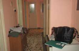 3 camere, 107 mp, decomandat, terasa, garaj, parcare, boxa, zona Sala Polivalenta