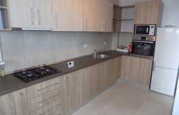Apartament 2 camere, 54 mp, garaj, totul nou, zona Complex Sportiv