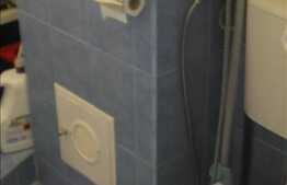 Apartament de vanzare cu 3 camere, decomandat, 70 mp, zona Billa