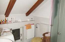 Apartament 2 camere, 70 mp, la mansarda, in casa/vila, zona Piata 14 Iulie