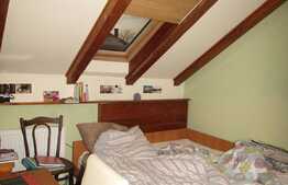 Apartament 2 camere, 70 mp, la mansarda, in casa/vila, zona Piata 14 Iulie