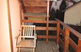 Apartament 2 camere, 70 mp, la mansarda, in casa/vila, zona Piata 14 Iulie