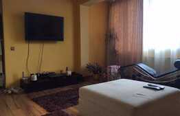 Apartament 3 camere, 75 mp, decomandat, boxa subsol, zona Bucium