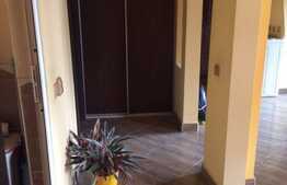 Apartament 3 camere, 75 mp, decomandat, boxa subsol, zona Bucium