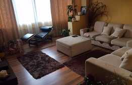 Apartament 3 camere, 75 mp, decomandat, boxa subsol, zona Bucium