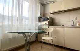 Apartament 2 camere, 67 mp in imobil tip casa, zona Piata Hermes