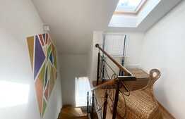 Apartament 2 camere, 67 mp in imobil tip casa, zona Piata Hermes