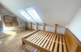 Apartament 2 camere, 67 mp in imobil tip casa, zona Piata Hermes