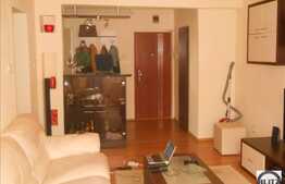 Apartament cu 2 camere, decomandat, 52 mp, cu loc de parcare