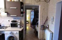 Apartament 2 camere, decomandat, 60 mp, parcare, zona Napolact