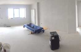 3 camere, 91,03 mp, parcare, garaj, gradina 35 mp, zona Grand Hotel Italia