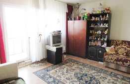 De vanzare apartament 4 camere, decomandat, boxa la subsol, 79 mp, zona Colina