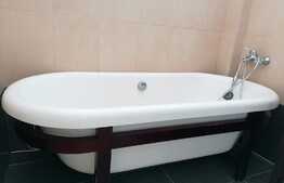 Apartament cu 2 camere, 60 mp, decomandat, terasa 25 mp, garaj, zona Edgar Quinet