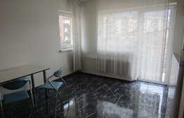 De vanzare 3 camere, 54 mp! Parcare! Zona Sub Cetate!