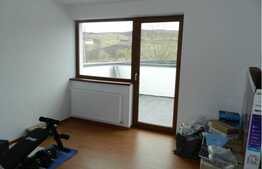 Casa individuala 203 mp, 500 mp teren, 25 ml front, zona linistita de case!